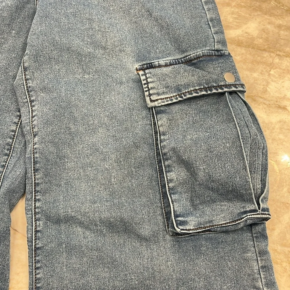 Tinseltown Ultra Wide Leg‎ Cargo Jeans – Size Large | 32” Inseam - Picture 6 of 16